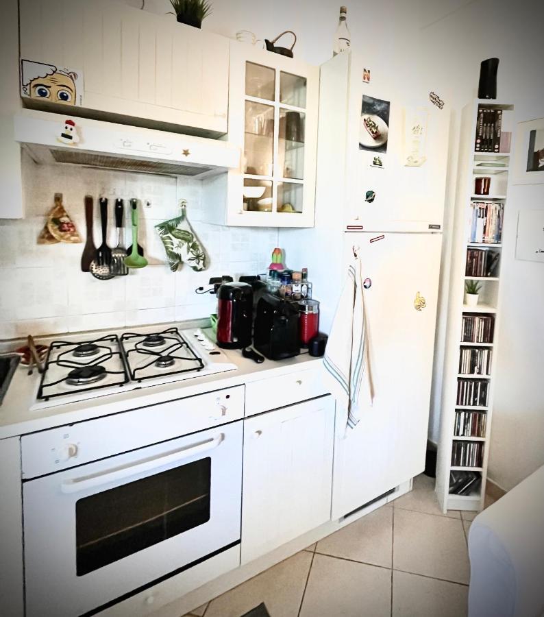 Cozy 55-M2 Flat Close To The Countryside In Нарни Екстериор снимка